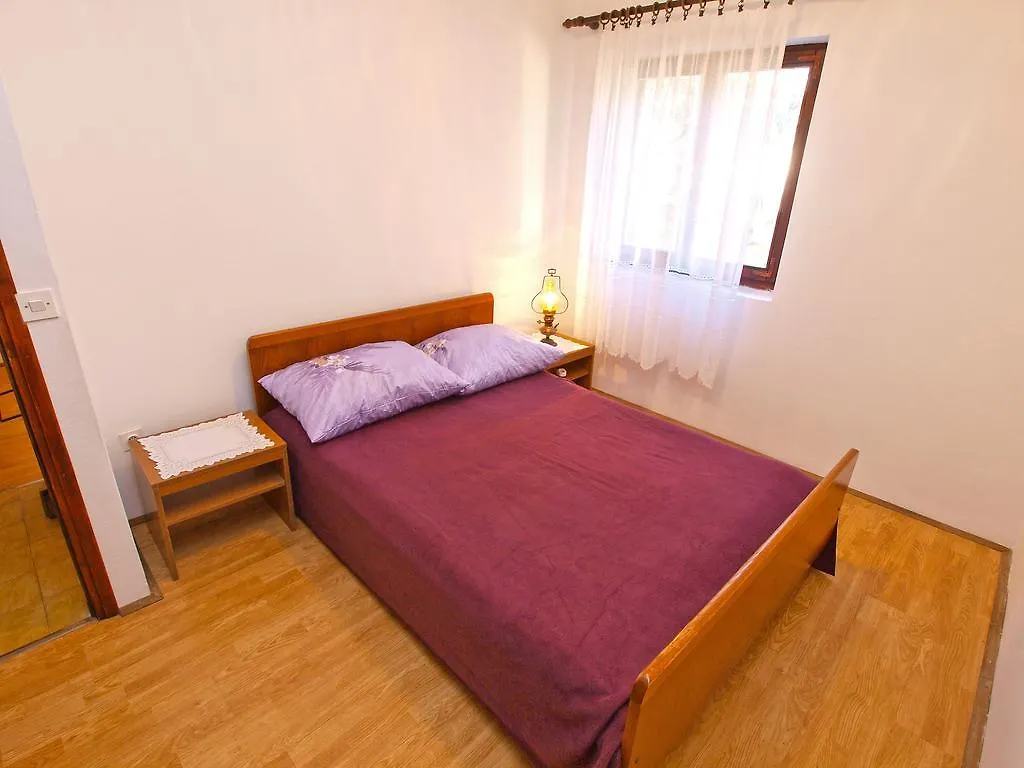 Apartments Biskupije 940 Medulin