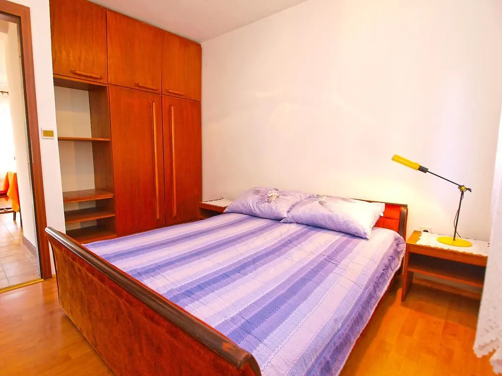 Apartments Biskupije 940 Medulin 0*,  Croatia
