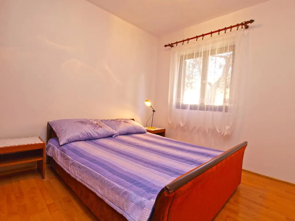 Apartments Biskupije 940 Medulin